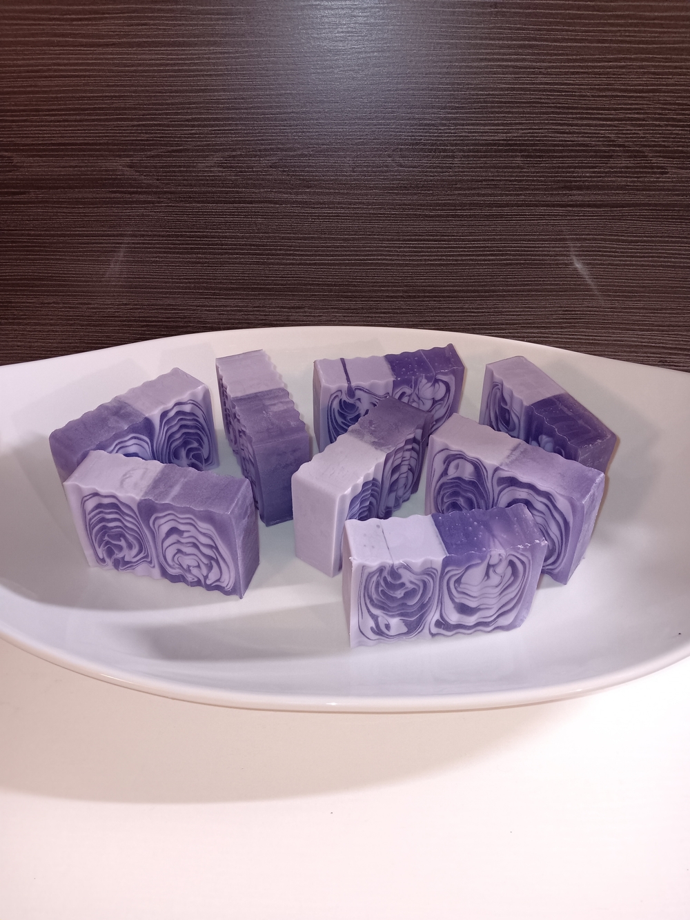 Handcrafted Lilac Soap Bars From The United Kingdom 5.8 Ounce Bars 6$ Each - Picture 3 of 3